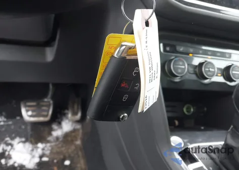 2021 Volkswagen Tiguan 2.0T Se/2.0T Se R-Line Black/2.0T Sel из США, поврежденный, VIN 3VV2B7AX3MM117728